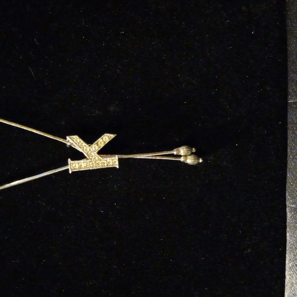 Initial K Necklace. - image 2